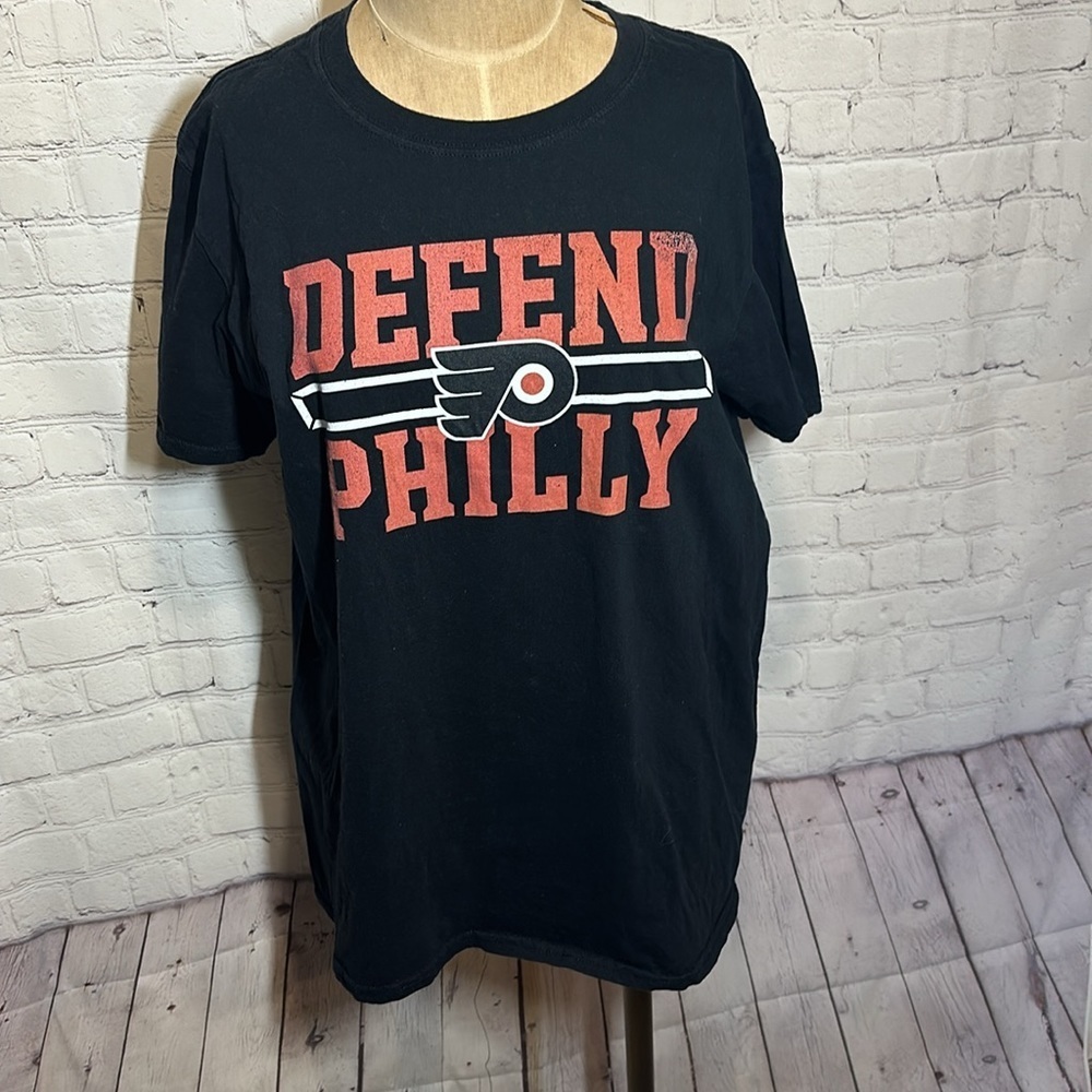 Fanatics‎ Defend Philly Black T shirt medium